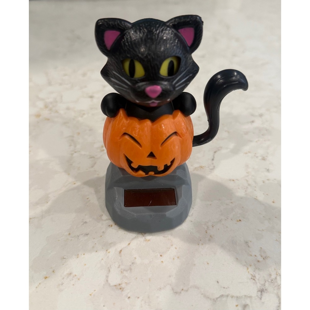 Solar Powered Dancing Black Cat in Jack-O-Lantern Halloween Bobblehead‎ Toy